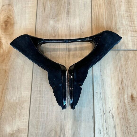 Stuart Weitzman Black Suede Heels Peep Toe Criss Cross Size 7.5 - Picture 6 of 16
